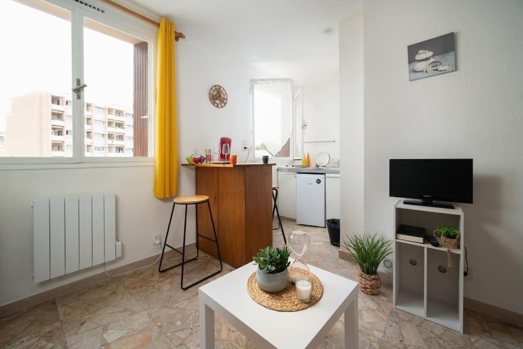 Fully Equipped Apartment Ideal For 2 People Μασσαλία Εξωτερικό φωτογραφία