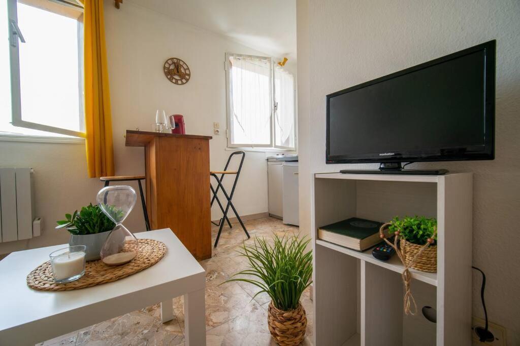 Fully Equipped Apartment Ideal For 2 People Μασσαλία Εξωτερικό φωτογραφία